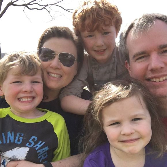 Meet your Posher, Lisa - Picture 1 of 1